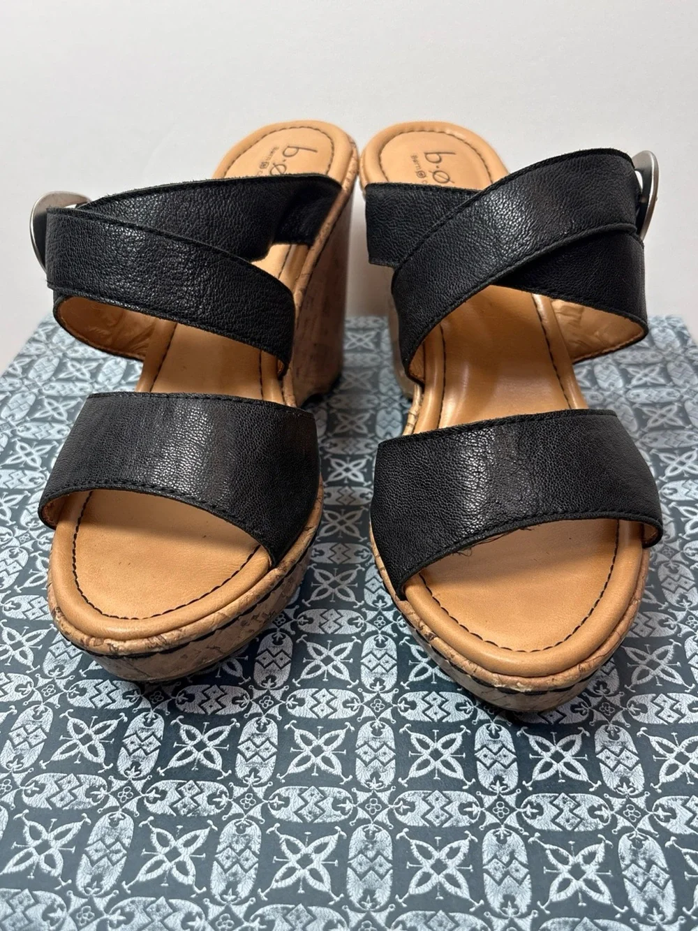 b.o.c Born Black Leather Cork Wedge Buckle Strap Sandals Women’s US 9 M